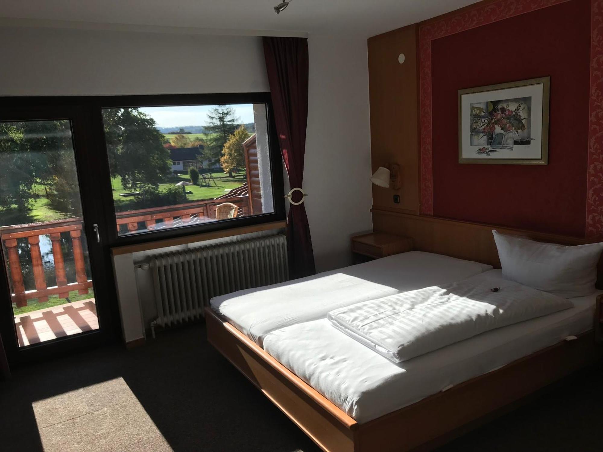 Hotel Wettlaufer Хомберг Экстерьер фото
